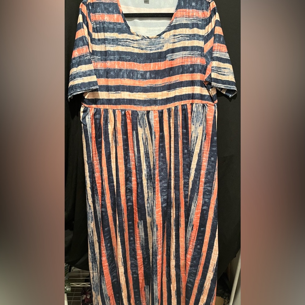 Short Sleeve Print Midi Dress